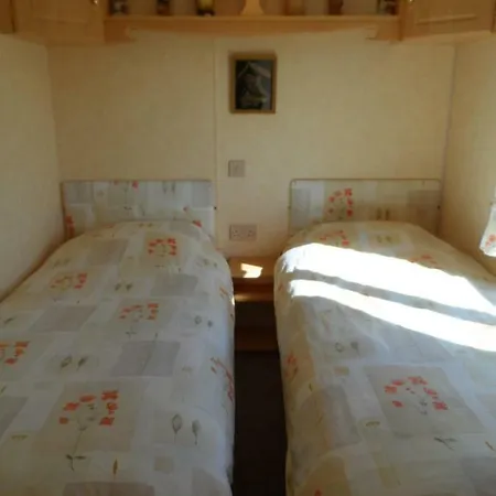 Luxury Mobile Home Near Perranporth Situated On A Quiet Farm Труро Экстерьер фото