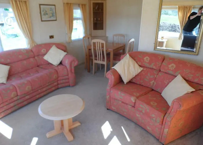Luxury Mobile Home Near Perranporth Situated On A Quiet Farm